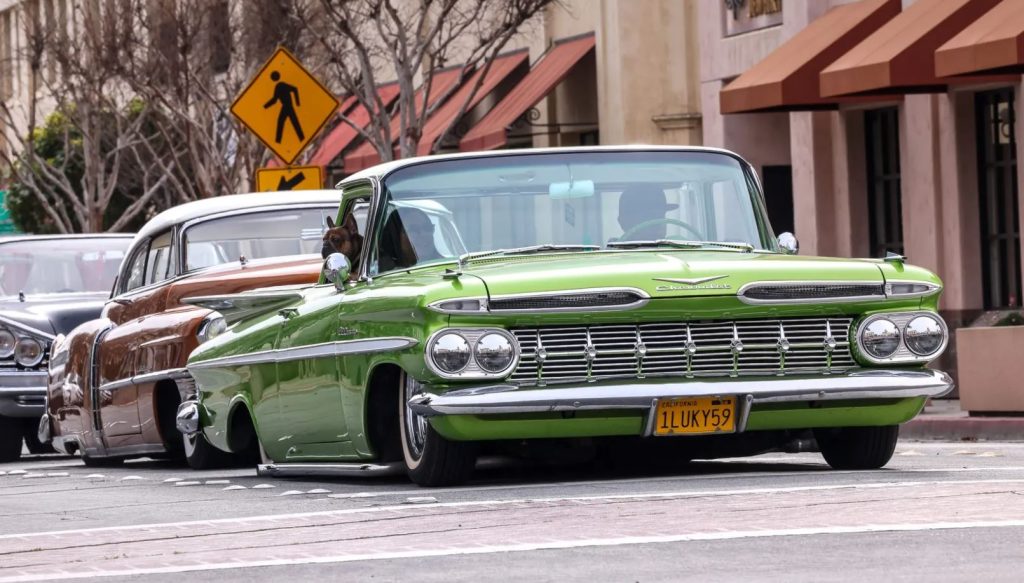 histoire-des-lowriders-defile-santa-cruz